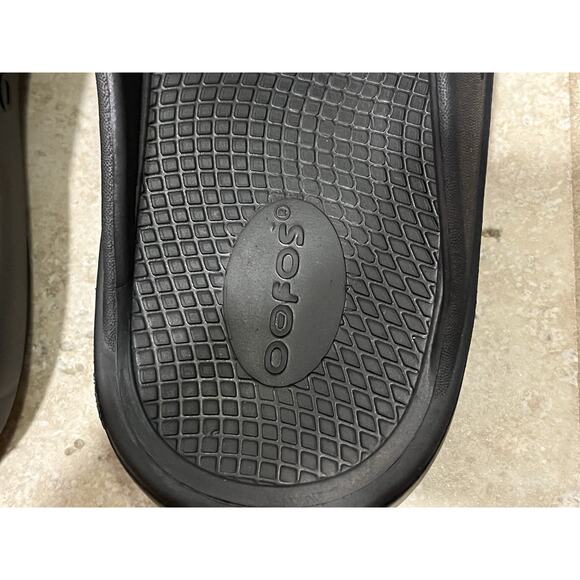 OOFOS OOriginal Unisex Black US Men\'s 9 Women\'s 11 EU 42 Sandals NEW NWT